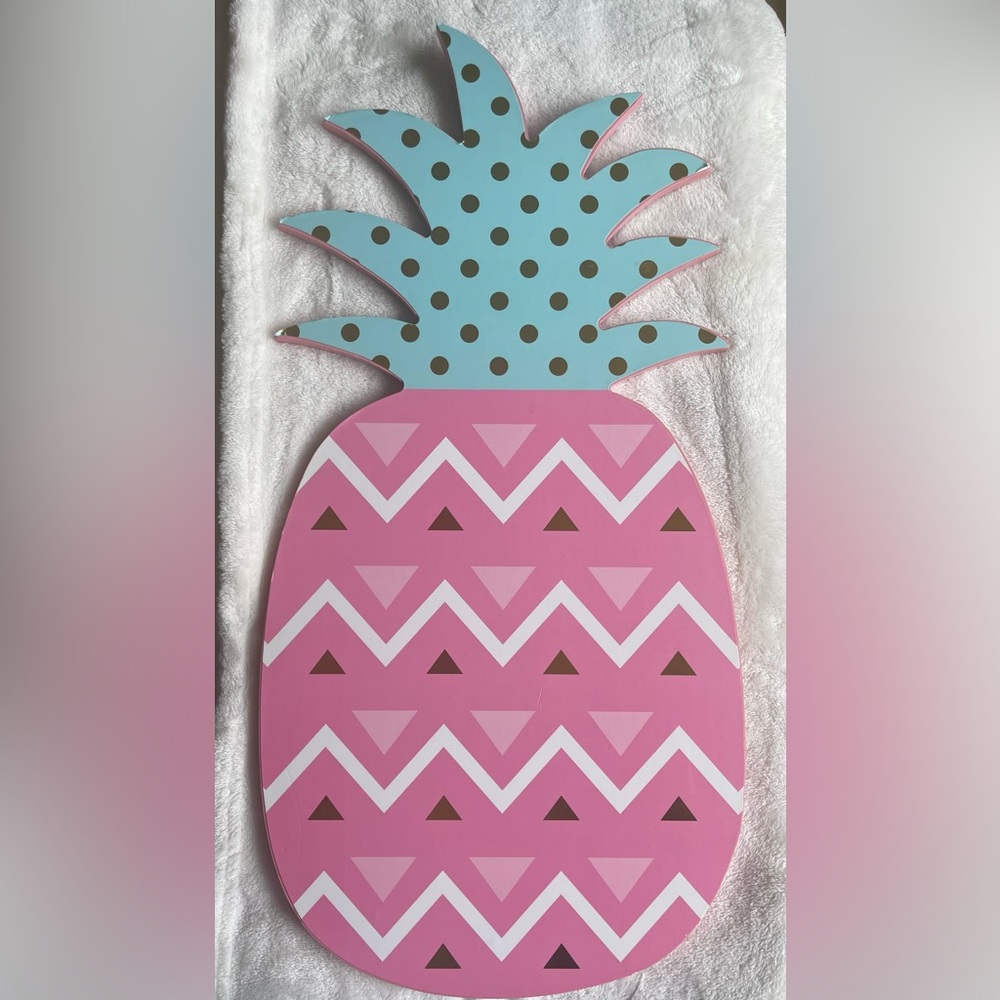 Pineapple wall Decor